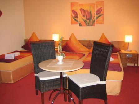 נויוויד Stadthotel-Garni מראה חיצוני תמונה